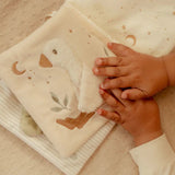 Little Dutch livret d'activités beige Newborn Naturals LD8407