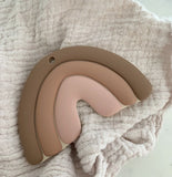 Leo et Lea anneau de dentition en silicone arc-en-ciel nude rose