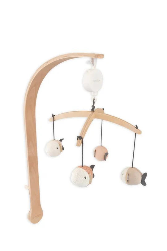 Bamboom mobile en bois avec jouets tricotés Fish Pink 779