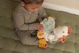 Little Dutch peluche d'activités poulet 25cm Little Farm LD8804