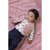 Feetje gilet fausse fourrure Swanlake rose 51200039