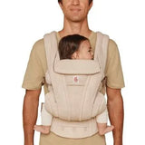 Ergobaby porte bébé Omni Deluxe beige BCODMNATBGE