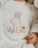 Noukie's Pyjama bébé en velours blanc avec broderie lapin Z2585133