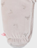 Noukie's pyjama bébé en velours écru avec broderie phoque Z2591131